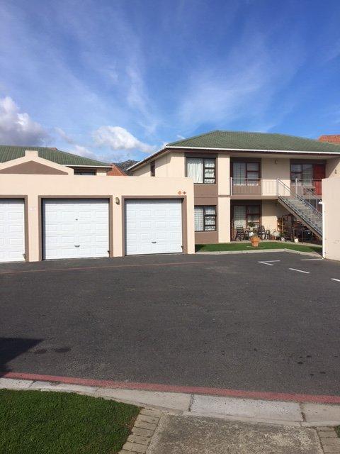 To Let 2 Bedroom Property for Rent in Whispering Pines Western Cape